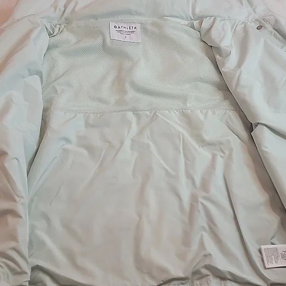 NWT Athleta Mint Green Everywhere Windbreaker Jacket w/ Hidden Hood. Small - Picture 6 of 12
